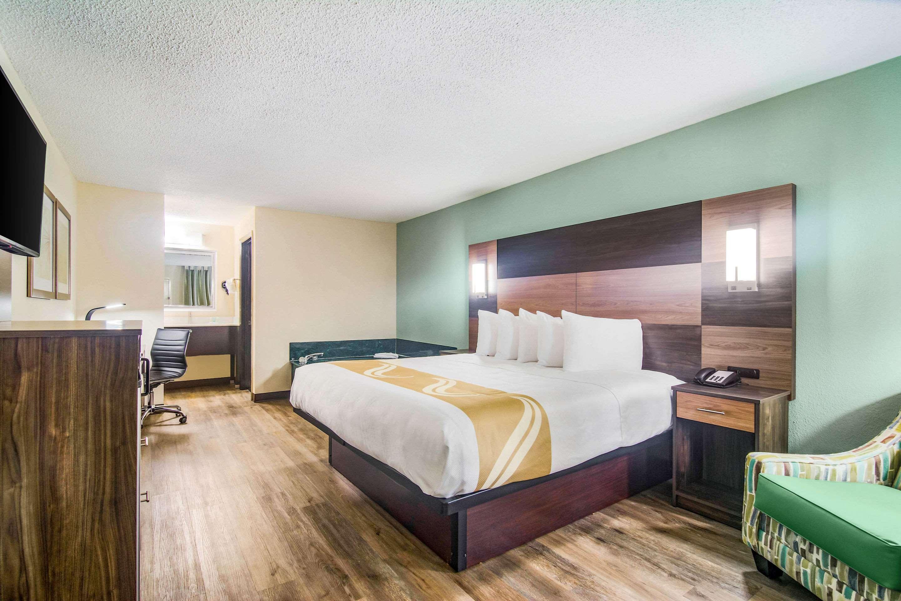 Quality Inn & Suites Лейк-Сіті Екстер'єр фото