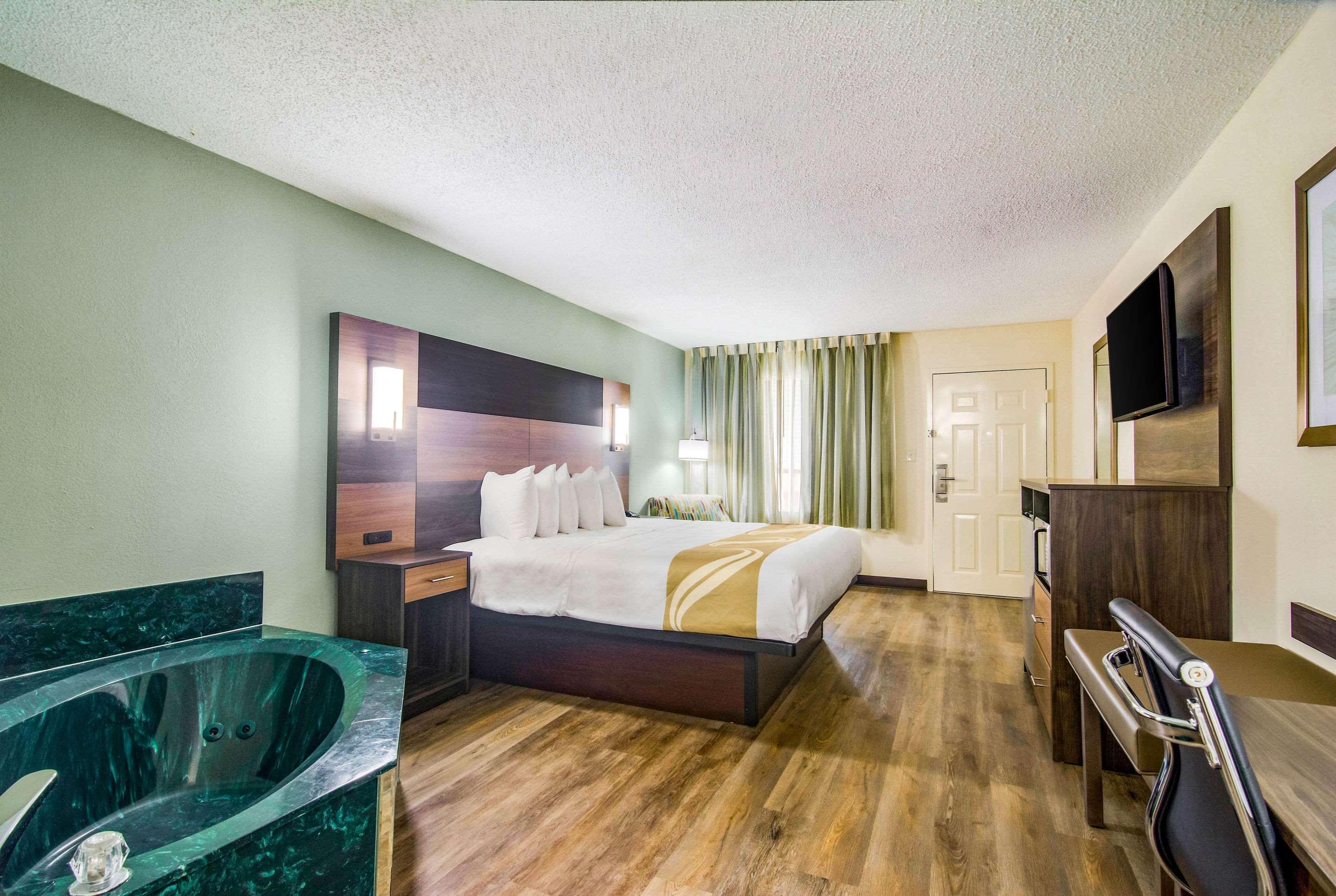 Quality Inn & Suites Лейк-Сіті Екстер'єр фото
